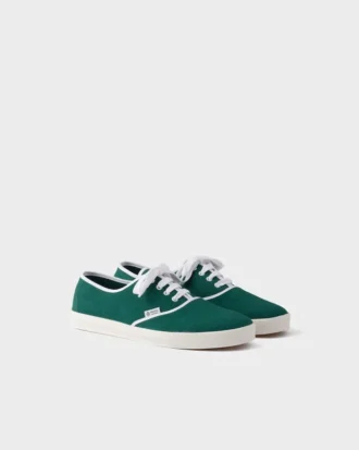 Zapatillas de tela perforada