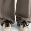 Zapatillas elásticas de Re-Nylon y gamuza Zapatillas elásticas de Re-Nylon y gamuza