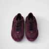 Zapatillas elásticas de Re-Nylon y gamuza Zapatillas elásticas de Re-Nylon y gamuza