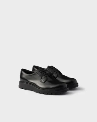 Zapatos con cordones de cuero cepillado