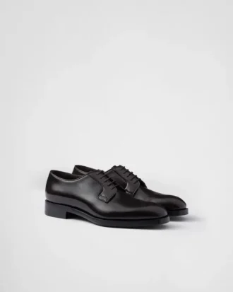 Zapatos con cordones de cuero cepillado
