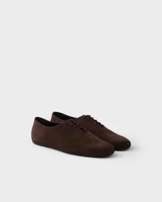 Zapatos con cordones de gamuza