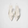 Zapatos de tacón con talón abierto de charol Zapatos de tacón con talón abierto de charol