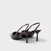 Zapatos de tacón con talón abierto de charol Zapatos de tacón con talón abierto de charol