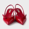 Zapatos de tacón con talón abierto de charol Zapatos de tacón con talón abierto de charol