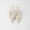 Zapatos de tacón con talón abierto de charol Saffiano Zapatos de tacón con talón abierto de charol Saffiano