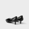 Zapatos de tacón de cuero con laterales abiertos Zapatos de tacón de cuero con laterales abiertos