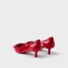 Zapatos de tacón de cuero con laterales abiertos Zapatos de tacón de cuero con laterales abiertos