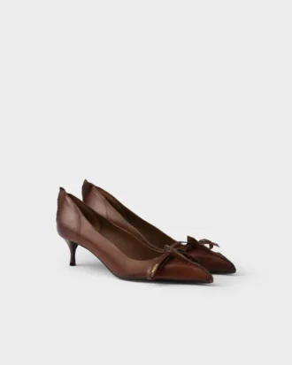 Zapatos de tacón de cuero envejecido