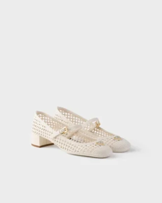 Zapatos de tacón de ganchillo