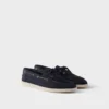 Zapatos náuticos de gamuza con cordones