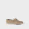 Zapatos náuticos de gamuza con cordones
